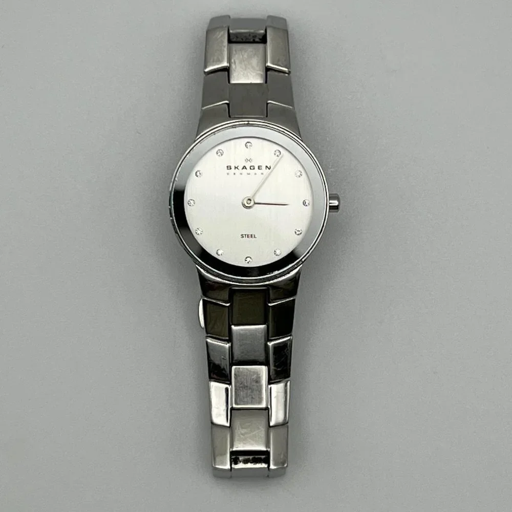 Skagen Denmark Round Silver Ladies watch Working